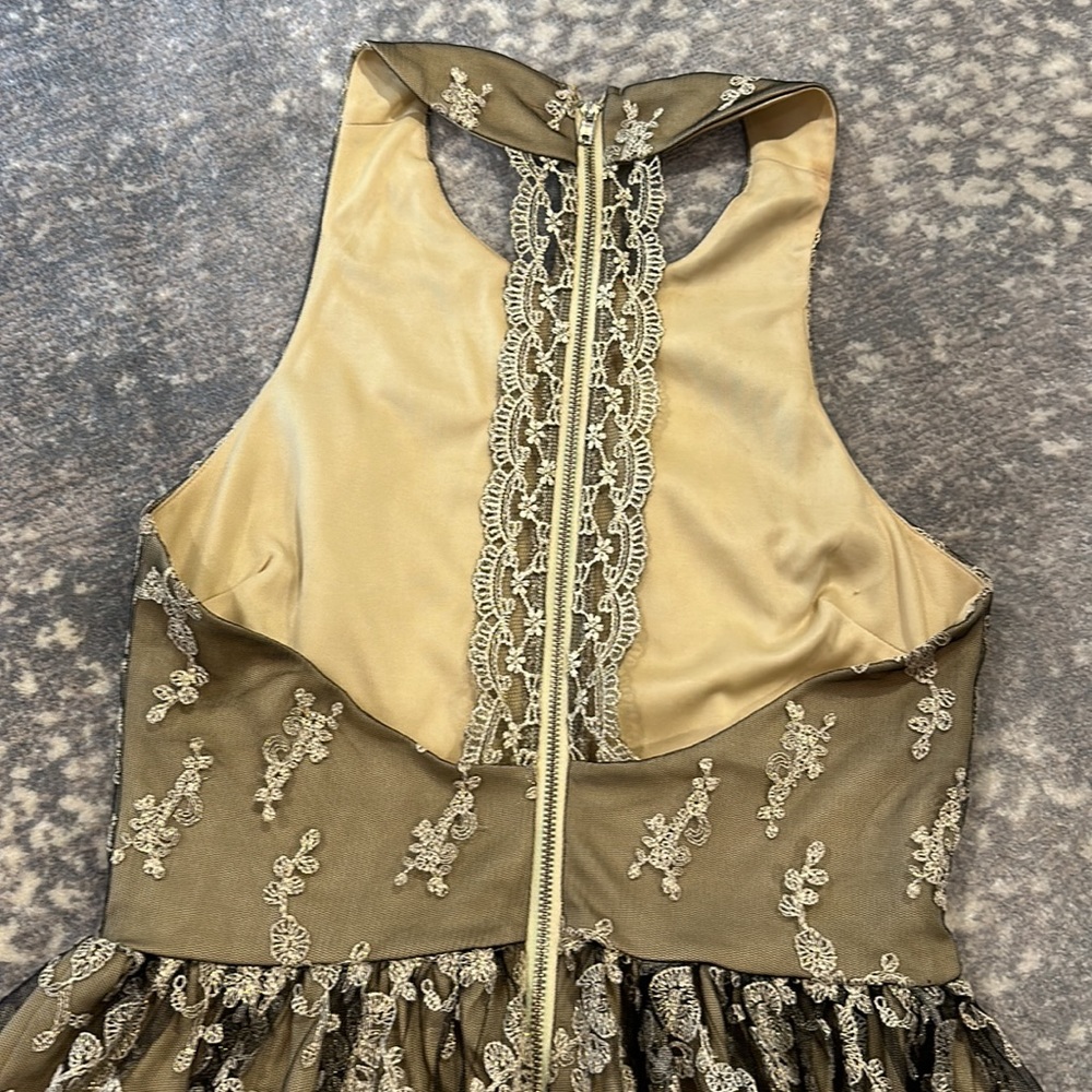 INA AMAZING GOLD AND BLACK LACE T BACK DRESS - Picture 4 of 15